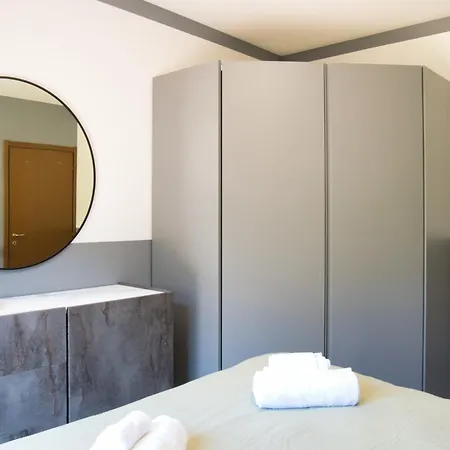 Il Giardino Sul – Pool Appartamento Garlate
